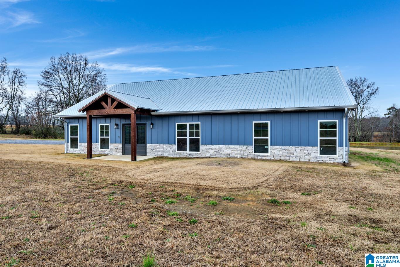 2712 Loop Road Steele, AL 35987 - Photo 1 of 45
