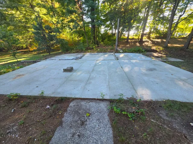 $130,000 | 22677 Rosella Drive, Pierson, MI 49339