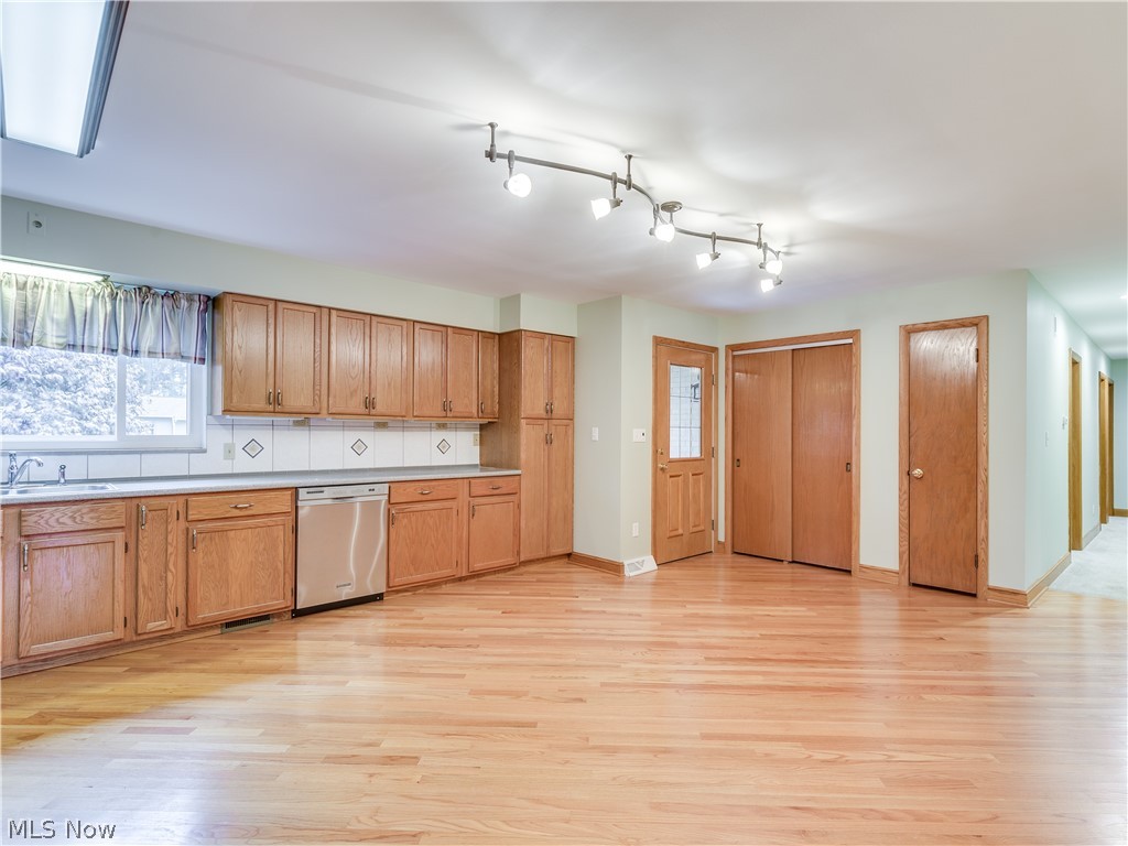 309 Sandhurst Road Akron, OH 44333 - Photo 14 of 35 Gallery Image 14