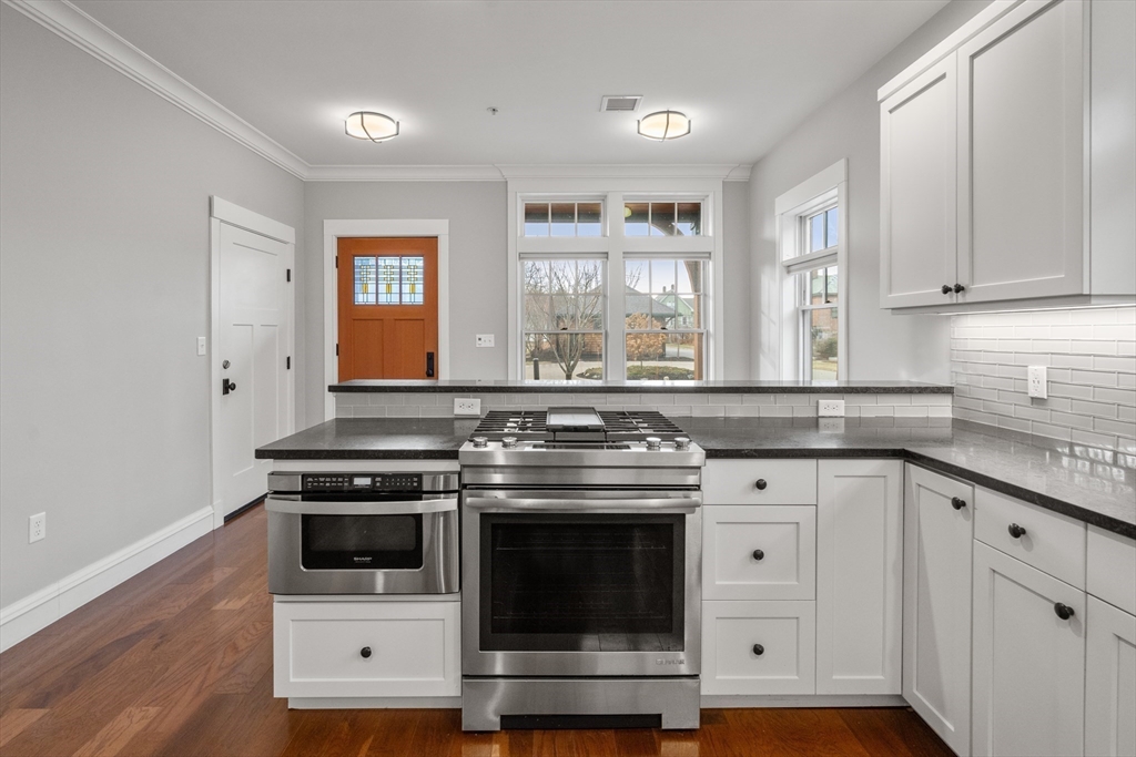 3 Abbey Road, Unit 3 Sherborn, MA 01770 - Photo 8 of 37 Gallery Image 8