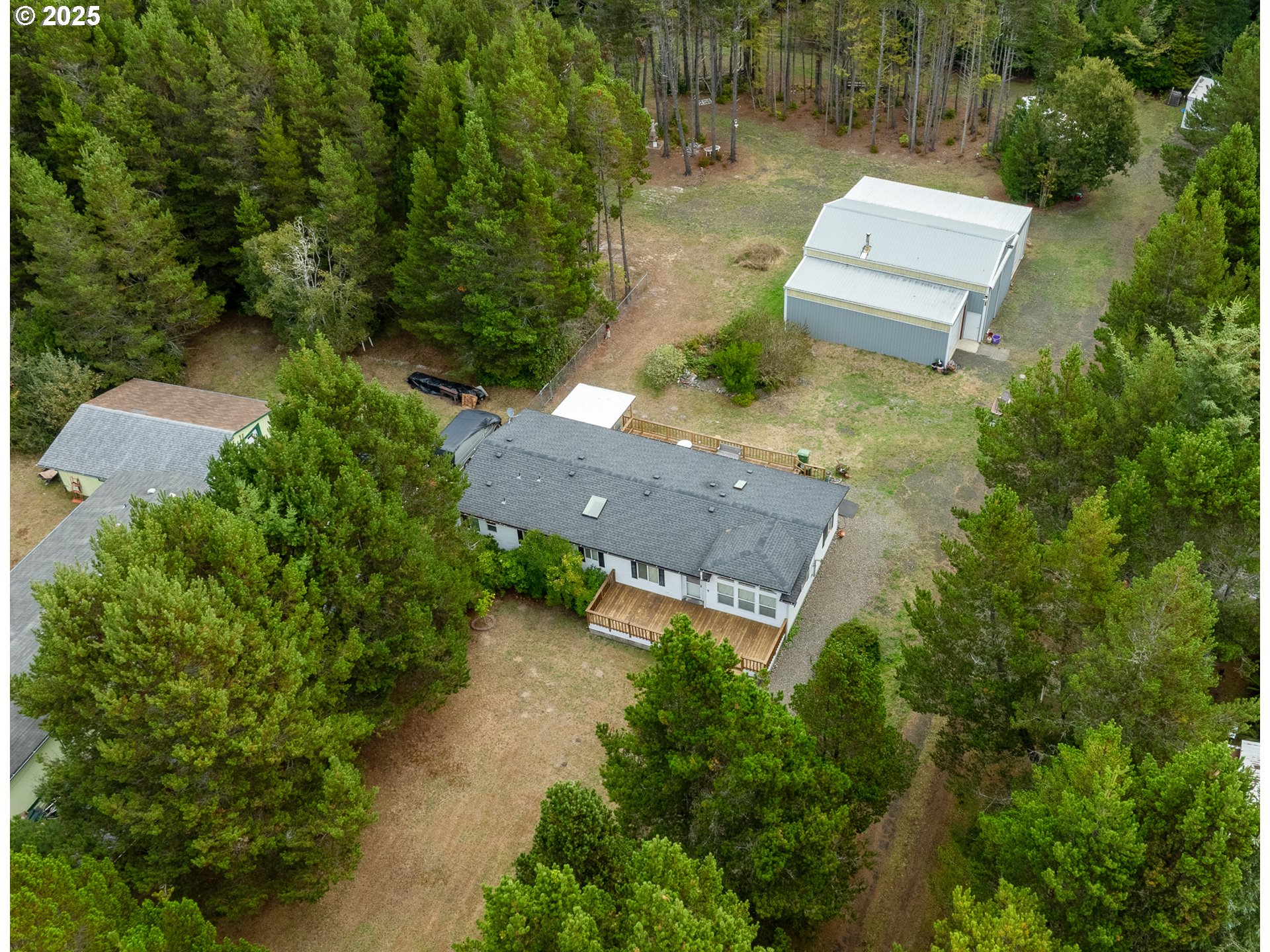 63673 Wallace Road Coos Bay, OR 97420 - Photo 36 of 41 Gallery Image 36