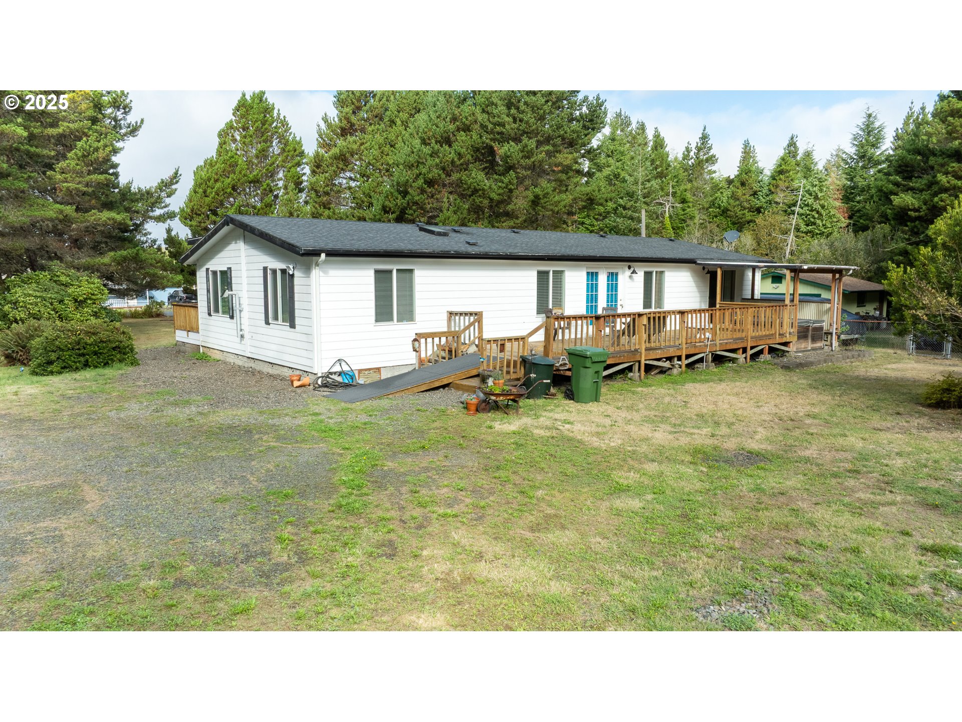 63673 Wallace Road Coos Bay, OR 97420 - Photo 4 of 41 Gallery Image 4