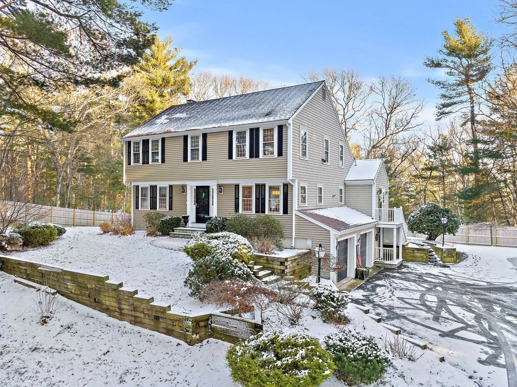 46 Smoke Hill Ridge Road Marshfield, MA 02050 - Photo 2 of 42 Gallery Image 2
