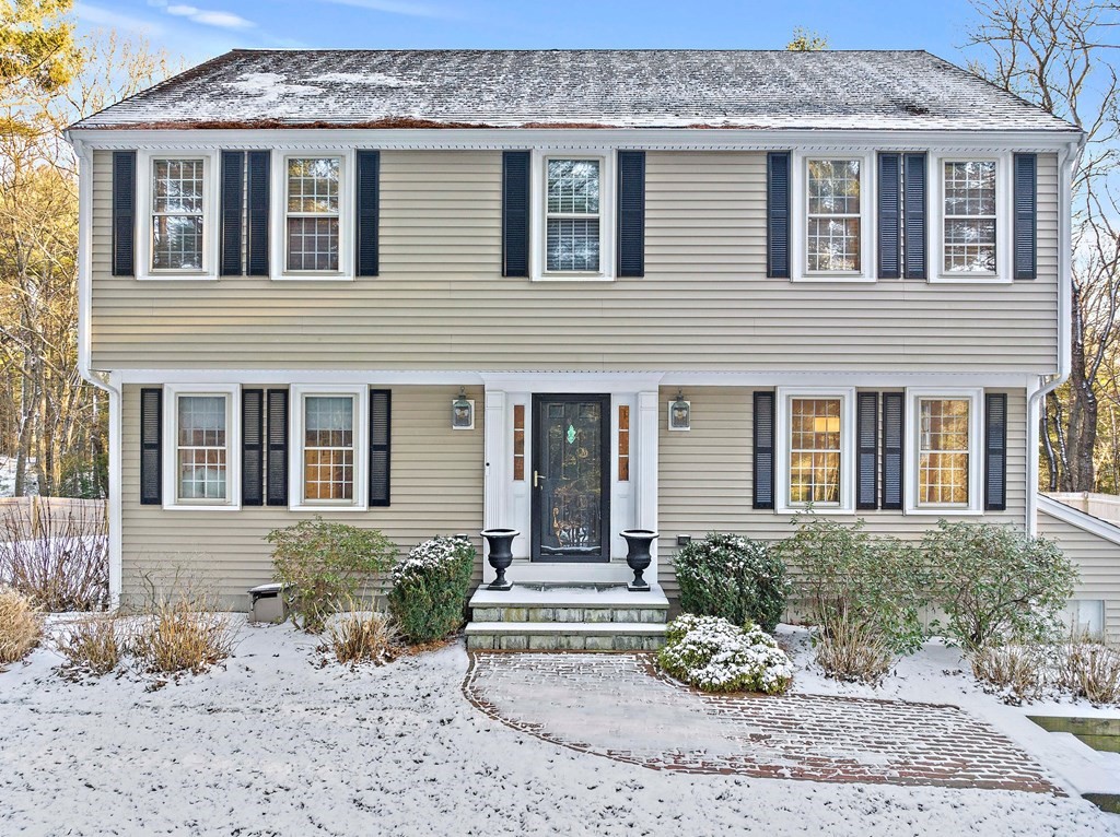 46 Smoke Hill Ridge Road Marshfield, MA 02050 - Photo 3 of 42 Gallery Image 3
