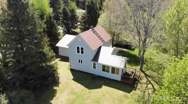 $299,900 | 26031 Pike Lake Road, Pelkie, MI 49958