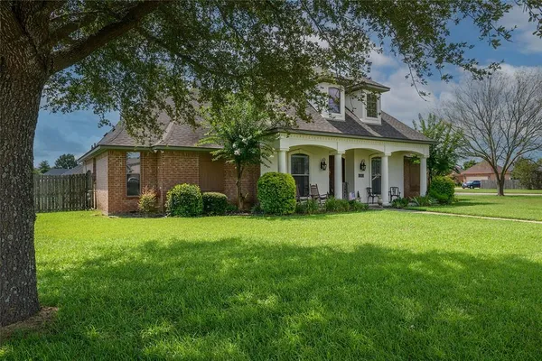 $395,000 | 102 Beau Bridge Circle, Bossier City, LA 71112