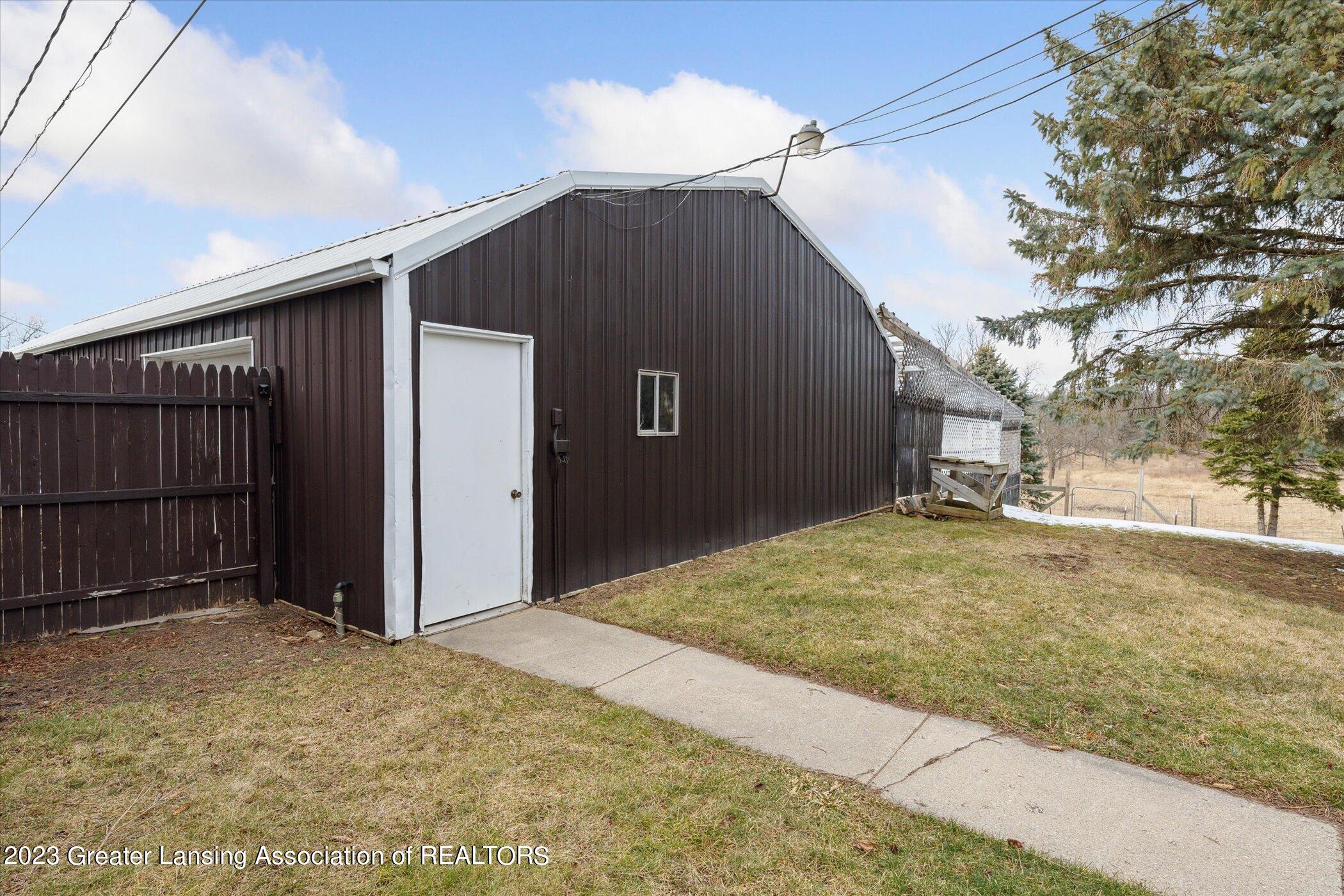 1135 East Alward Road Dewitt, MI 48820 - Photo 50 of 79 50-1135-E-Alward-Rd-DeWitt-MI-48820-Wind