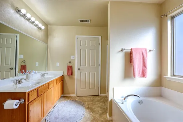 $465,000 | 5116 Senator Drive, Fort Worth, TX 76244