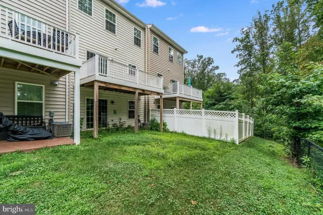 $2,395 | 322 Tree Line Drive, Fredericksburg, VA 22405