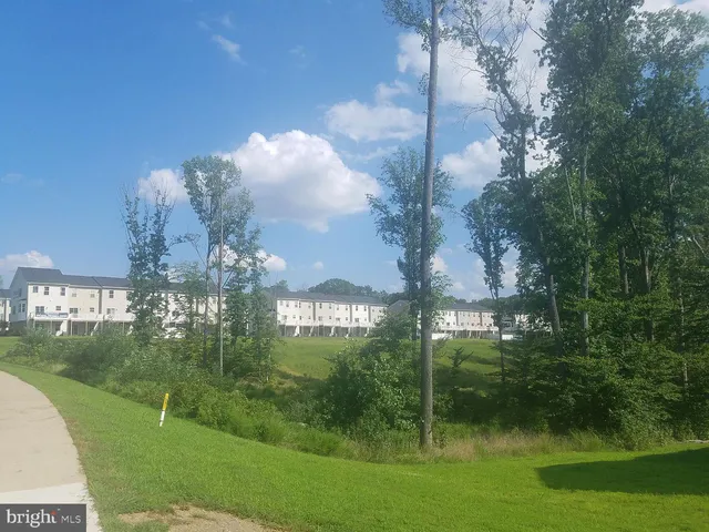 $2,395 | 322 Tree Line Drive, Fredericksburg, VA 22405