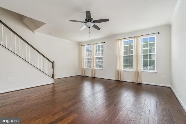 $2,395 | 322 Tree Line Drive, Fredericksburg, VA 22405