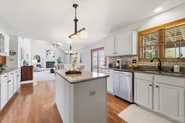 $550,000 | 1770 Fox Mead Court, Montgomery, IL 60538