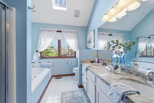 $550,000 | 1770 Fox Mead Court, Montgomery, IL 60538