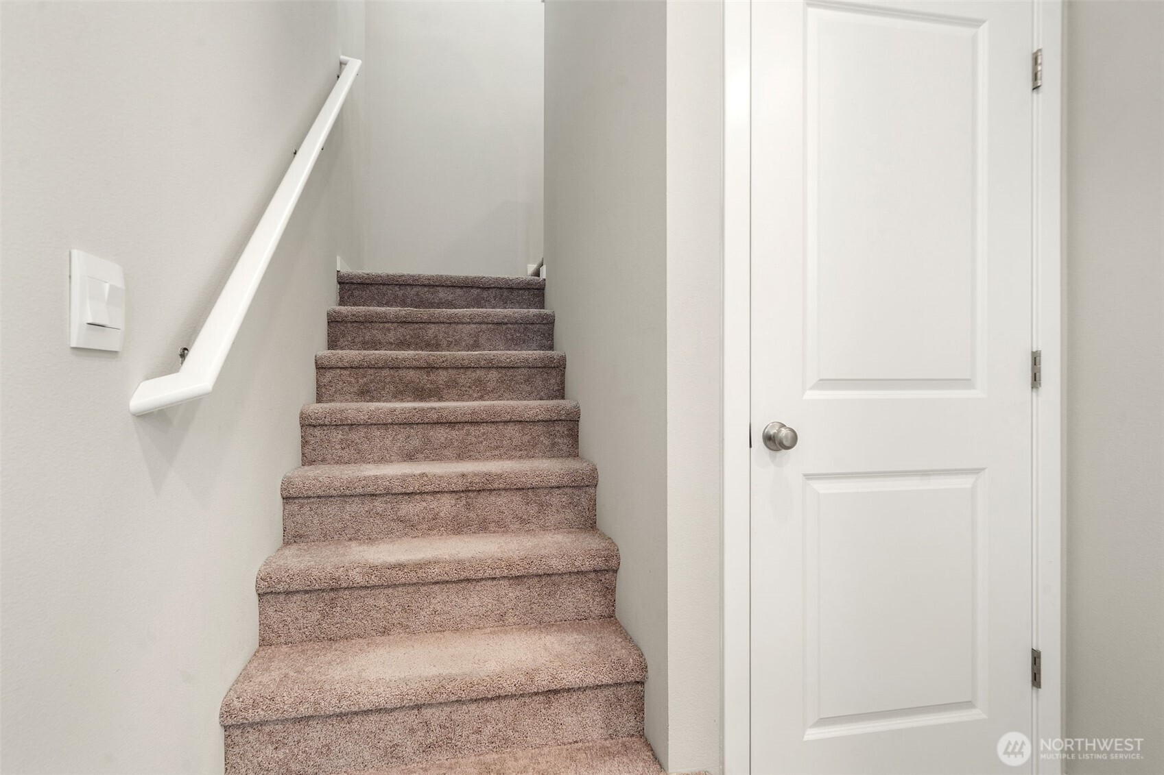 949 Tetherow Street Bremerton, WA 98310 - Photo 15 of 35 a view of entryway