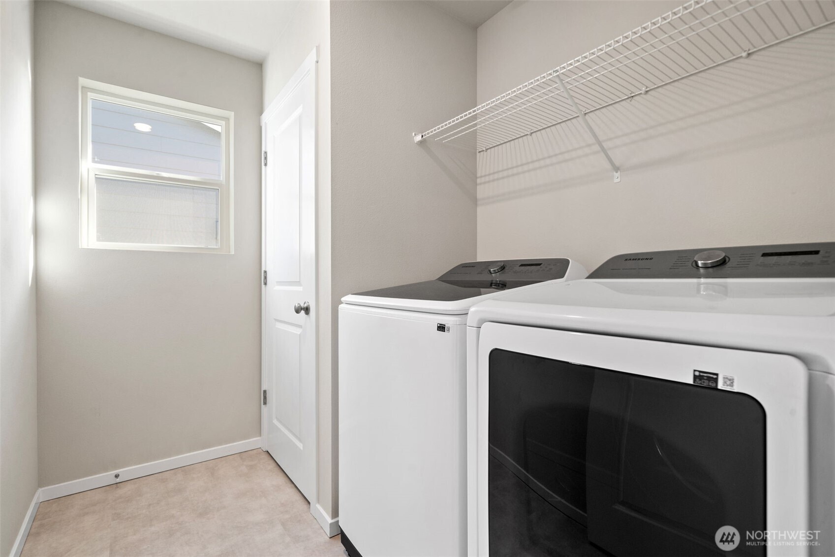 949 Tetherow Street Bremerton, WA 98310 - Photo 27 of 35 a utility room with dryer and washer