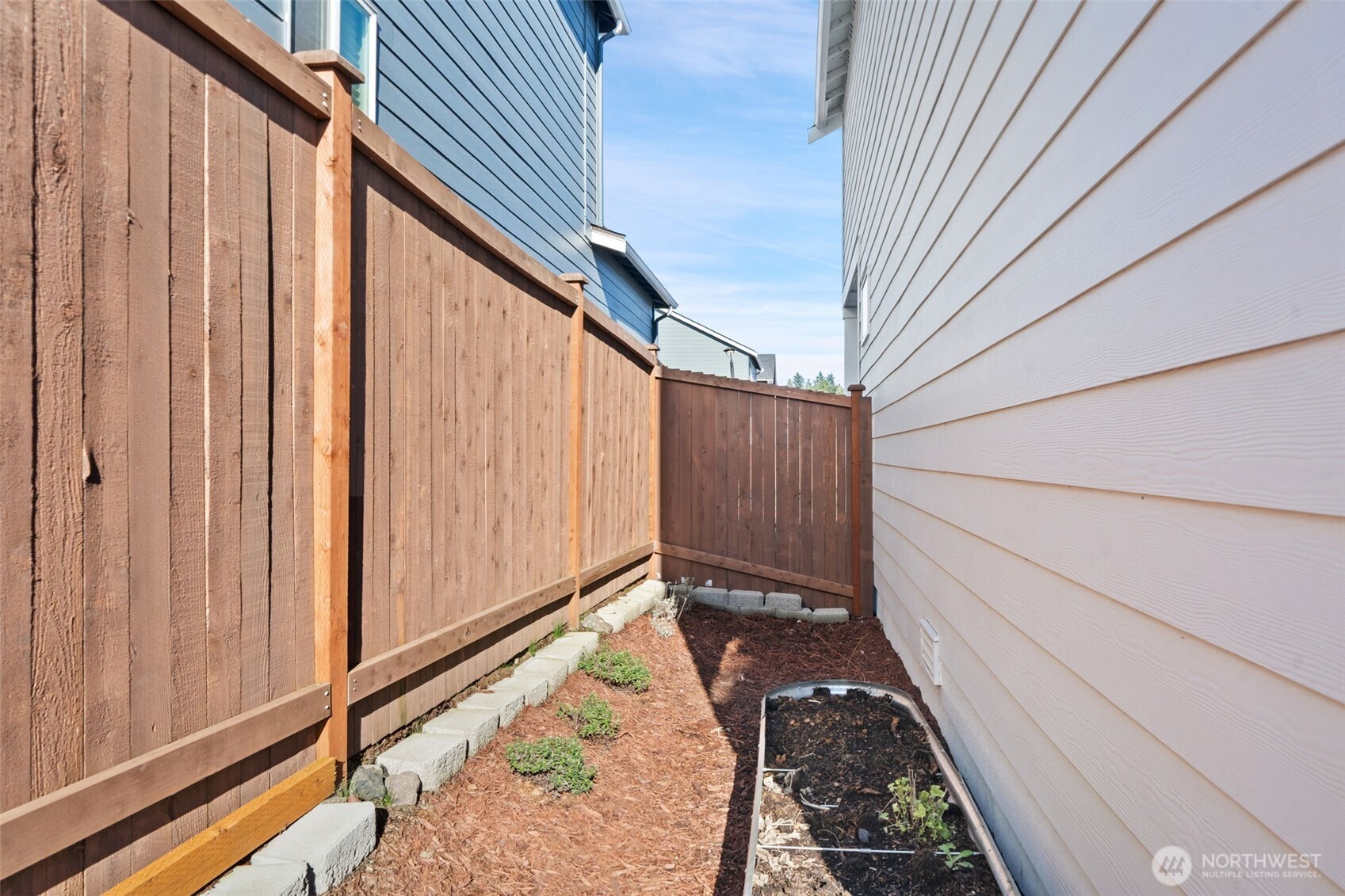 949 Tetherow Street Bremerton, WA 98310 - Photo 32 of 35