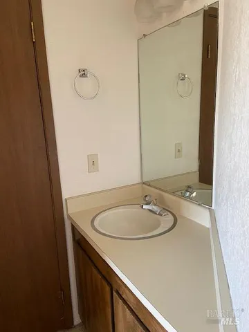 $530,000 | 1565 Parkway Drive, Rohnert Park, CA 94928