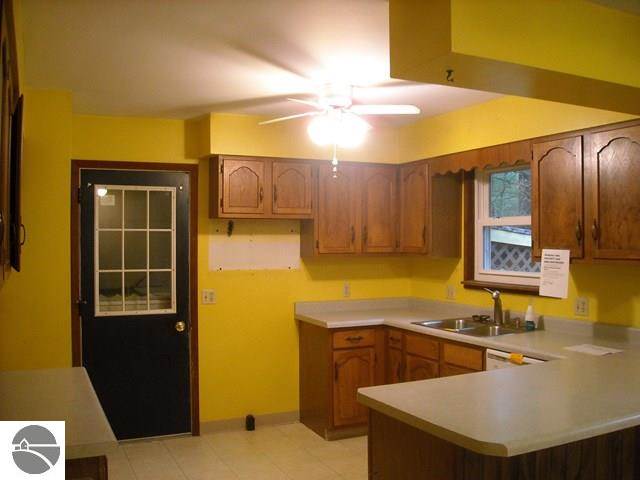 10694 Wildwood Road Interlochen, MI 49643 - Photo 16 of 22 1746975-15.JPG