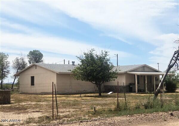 7027 North Bond Road McNeal, AZ 85617 - Photo 2 of 15 1000023988