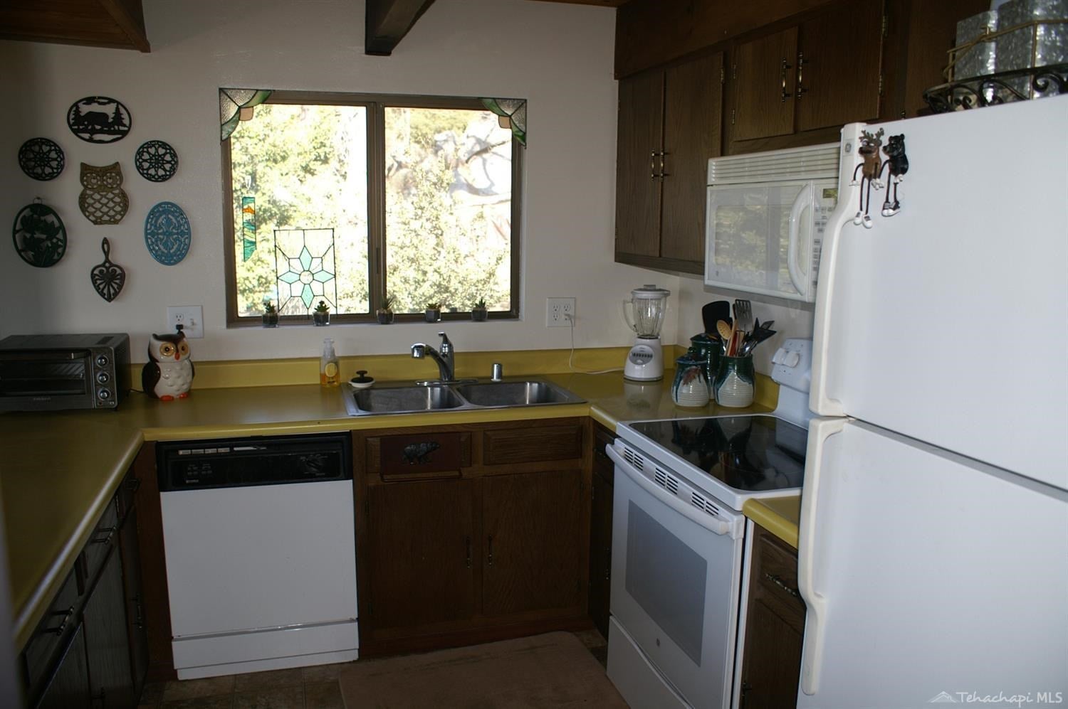 29681 Goldspike Road Tehachapi, CA 93561 - Photo 6 of 21 Gallery Image 6