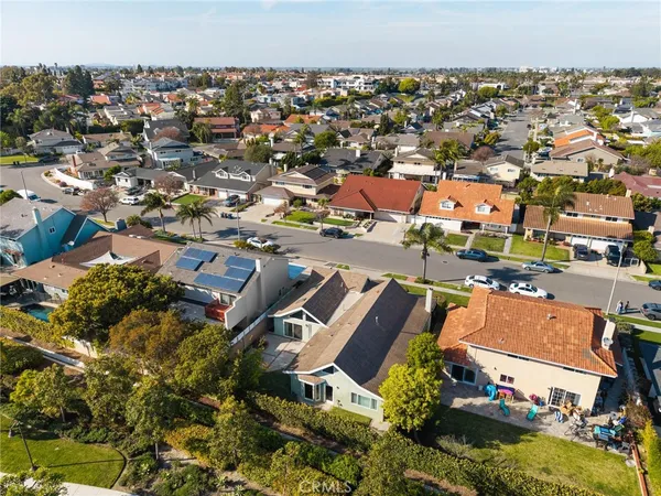 $5,975 | 5302 Kenilworth Drive, Huntington Beach, CA 92649