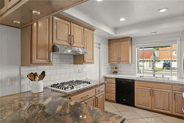 $5,975 | 5302 Kenilworth Drive, Huntington Beach, CA 92649