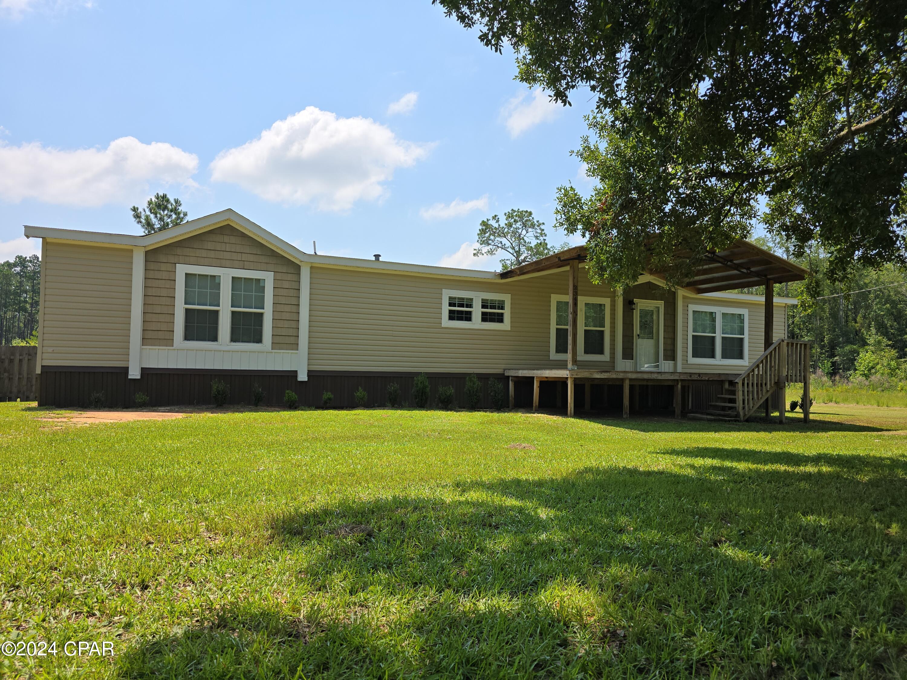 2344 Sapp Road Cottondale, FL 32431 - Photo 4 of 27