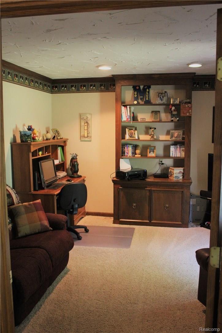 8012 Jordan Road Grand Blanc, MI 48439 - Photo 9 of 36 IMG_7332 (2).JPG