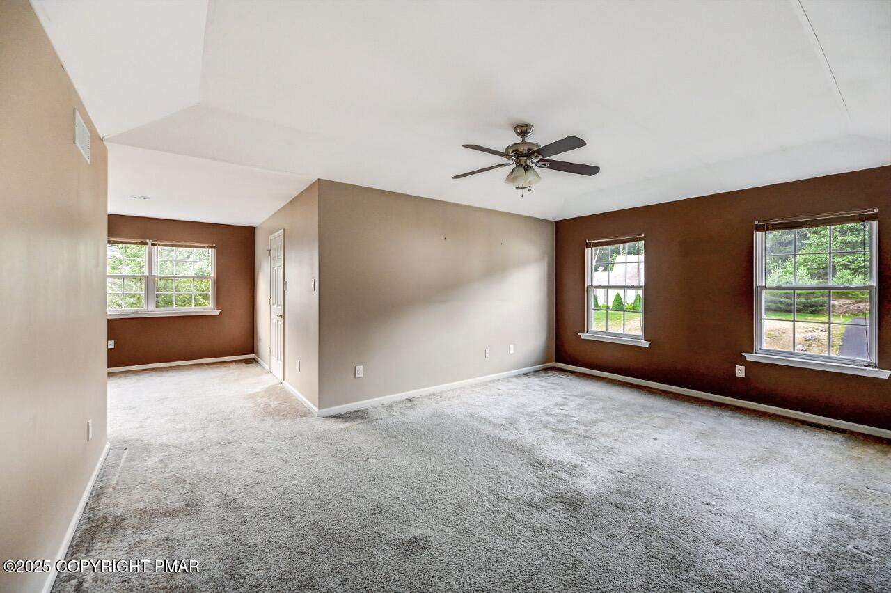 115 Daffodil Drive East Stroudsburg, PA 18301 - Photo 27 of 59 an empty room with windows and closet