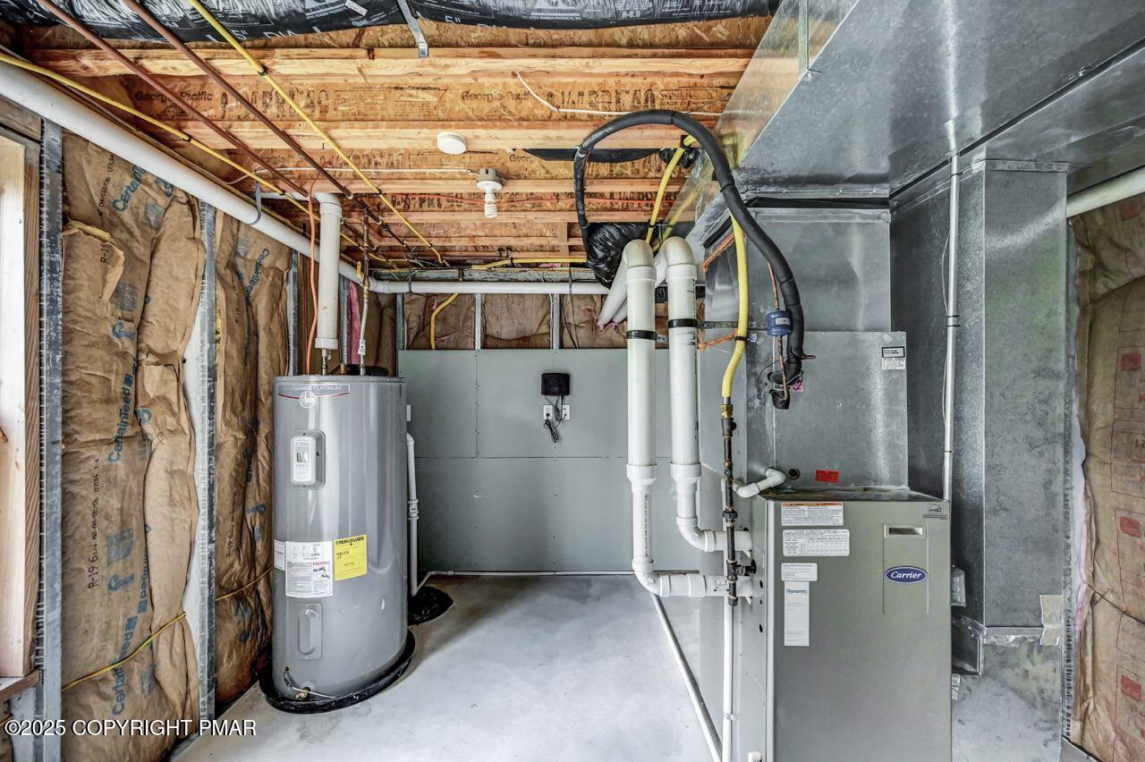 115 Daffodil Drive East Stroudsburg, PA 18301 - Photo 49 of 59 115 Daffodil Dr 55 Large