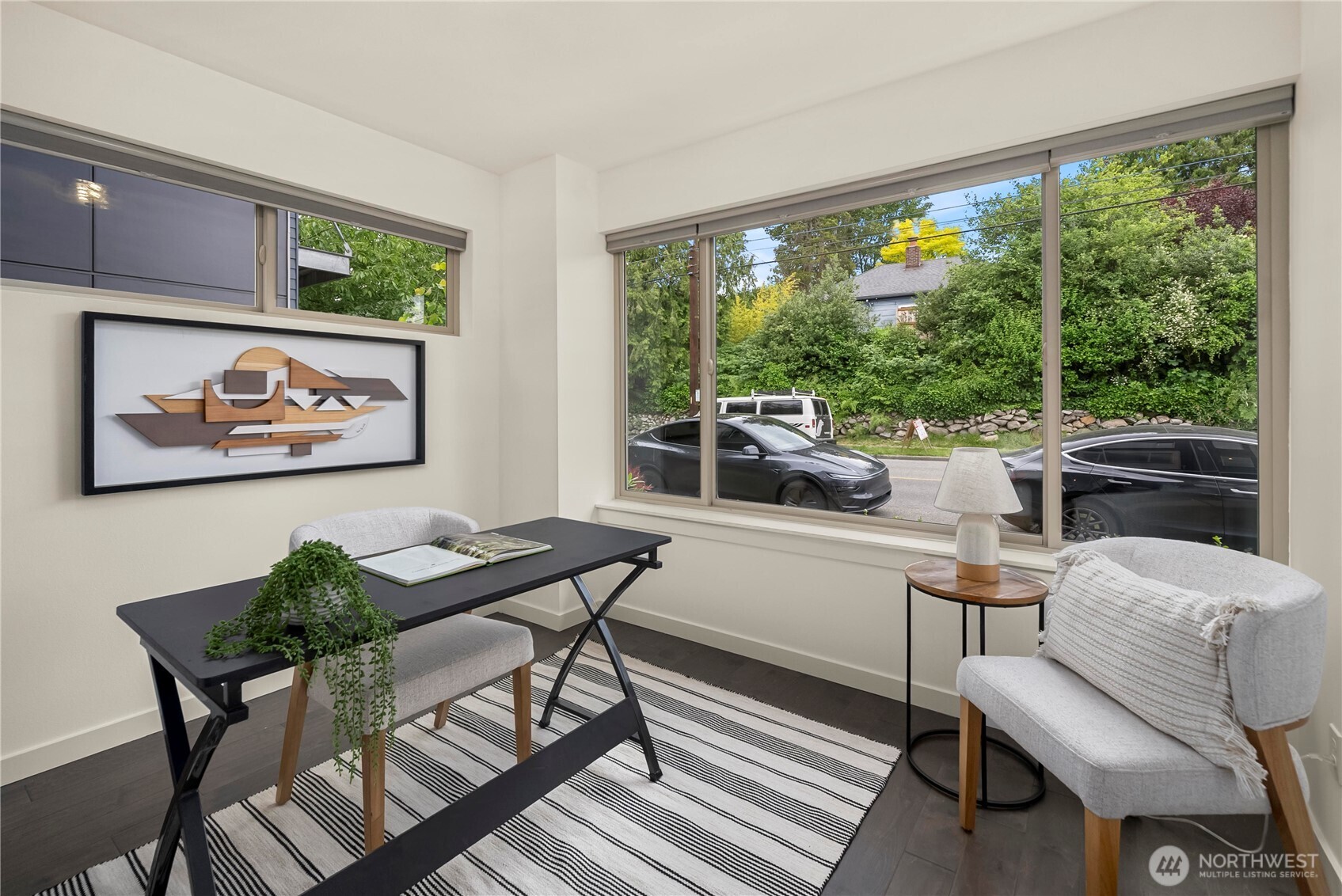 3951 Southwest Oregon Street Seattle, WA 98116 - Photo 4 of 33