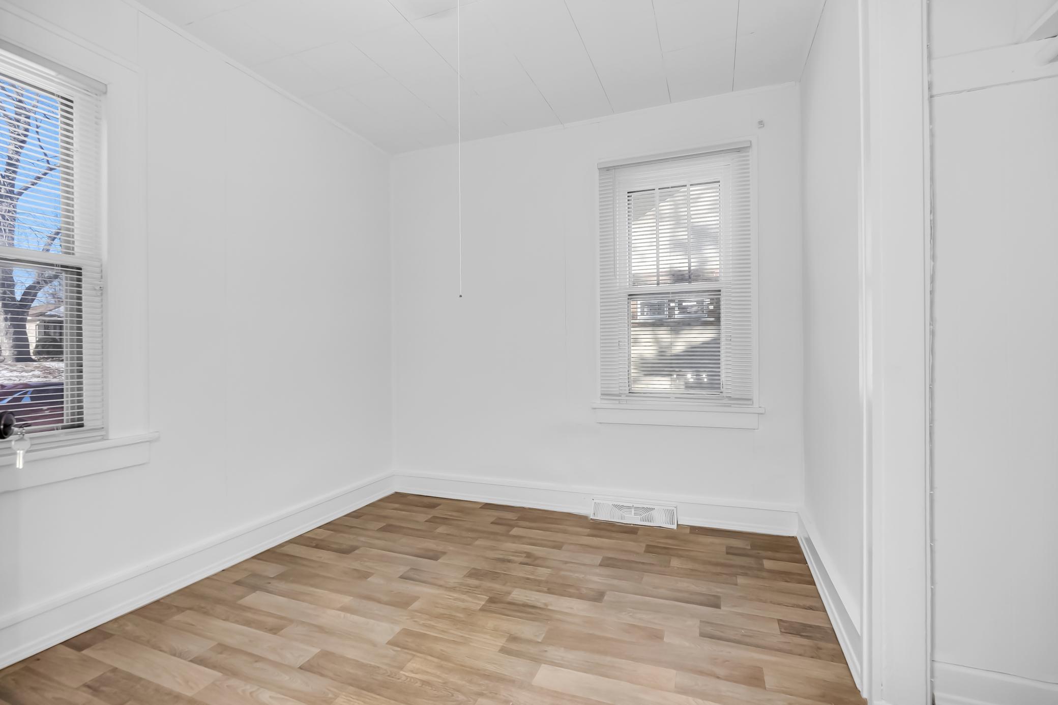 4415 Madison Street Northeast Minneapolis, MN 55421 - Photo 12 of 18