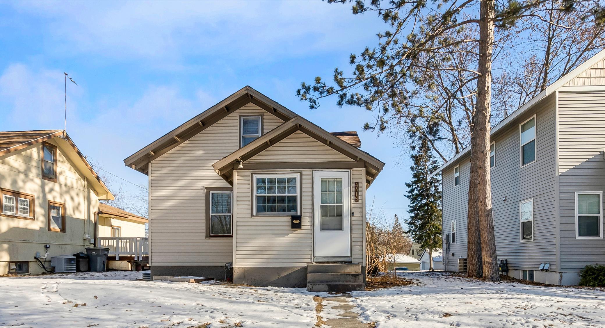 4415 Madison Street Northeast Minneapolis, MN 55421 - Photo 3 of 18