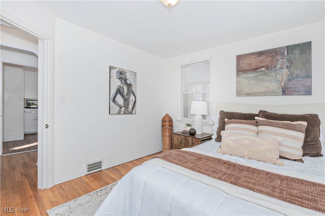 4040 Ardmore Road Cleveland, OH 44121 - Photo 19 of 43