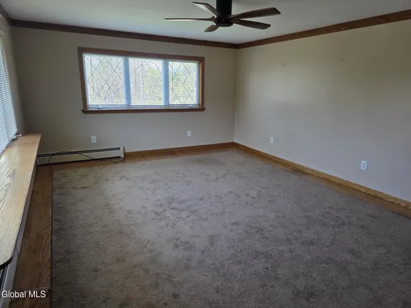 $1,900 | 328 Witter Road, Unit A, Altamont, NY 12009