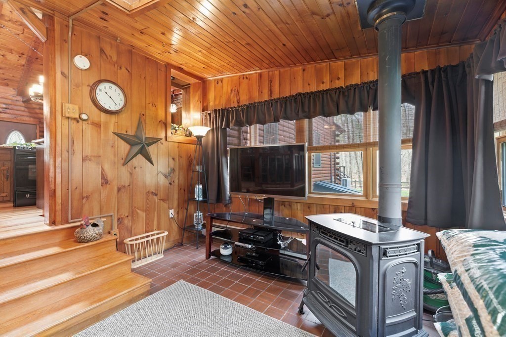 61 Bennett Road Hampden, MA 01036 - Photo 19 of 42