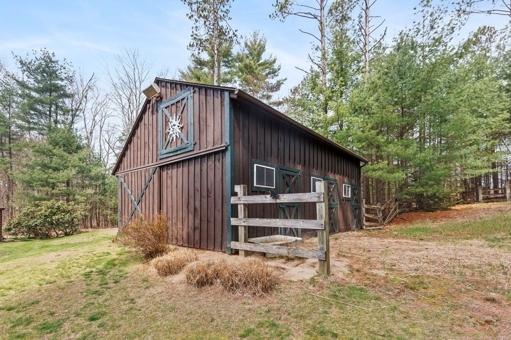 61 Bennett Road Hampden, MA 01036 - Photo 3 of 42