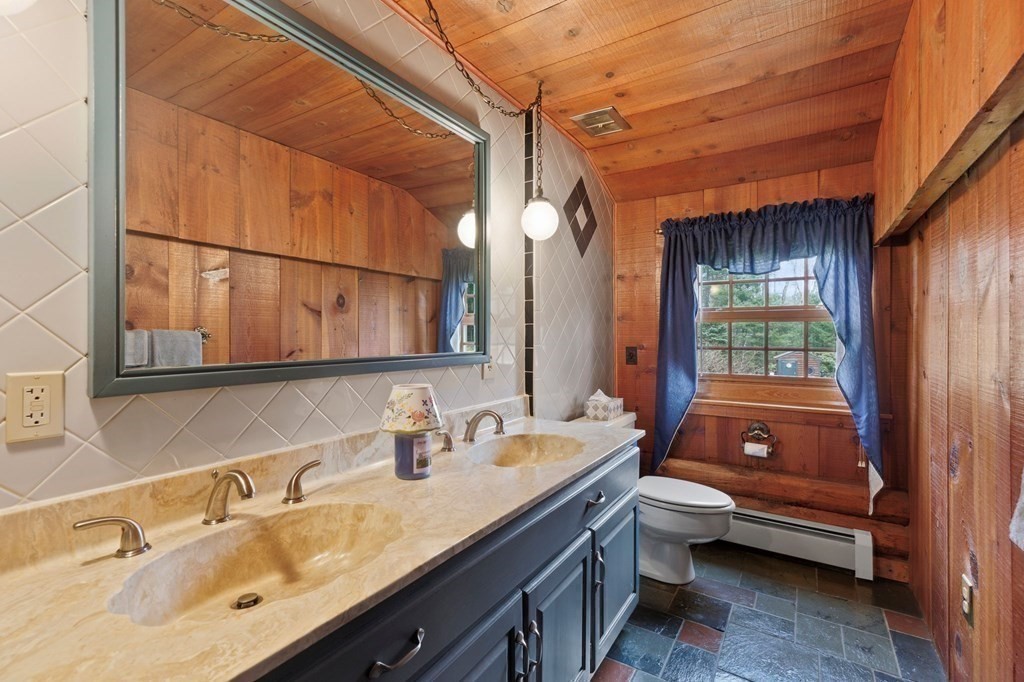 61 Bennett Road Hampden, MA 01036 - Photo 10 of 42