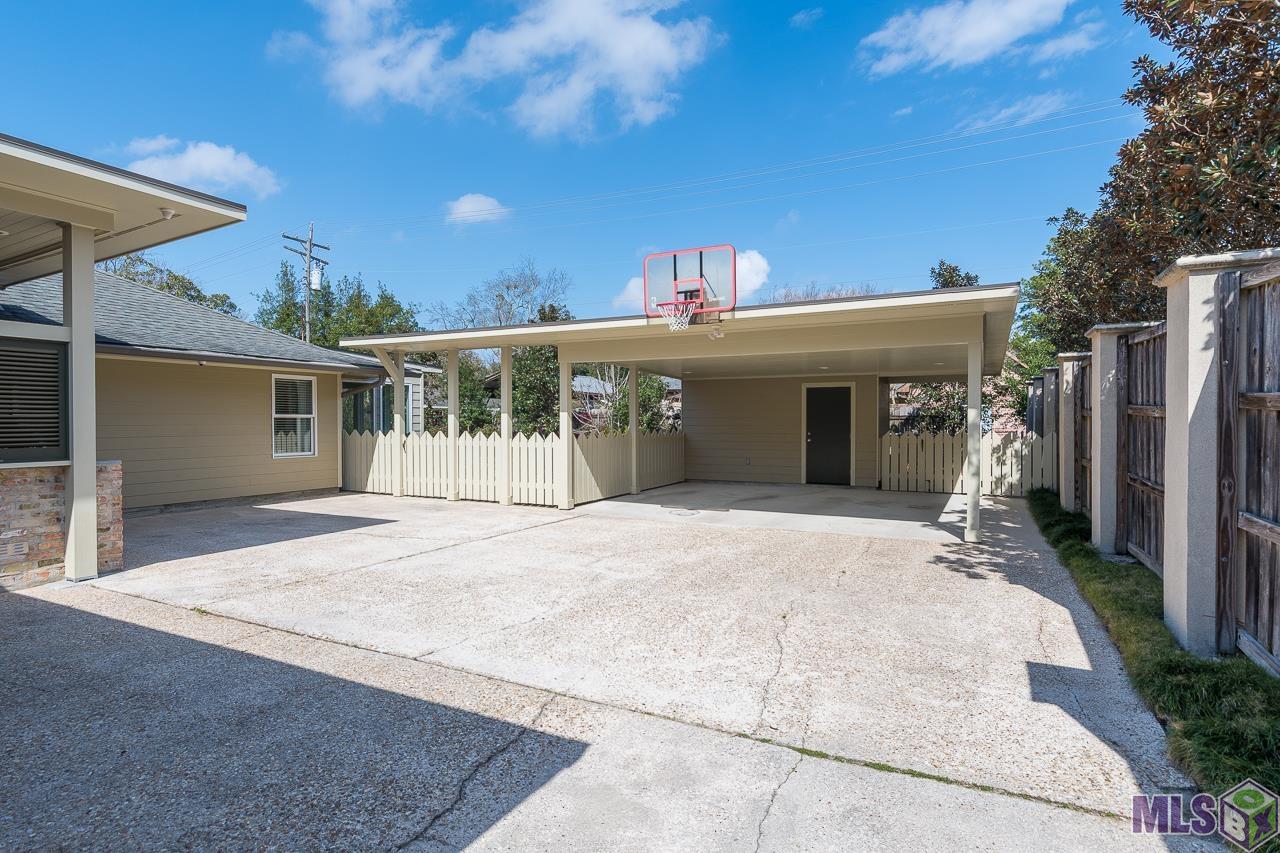 2955 Kleinert Avenue Baton Rouge, LA 70806 - Photo 31 of 33 Carport