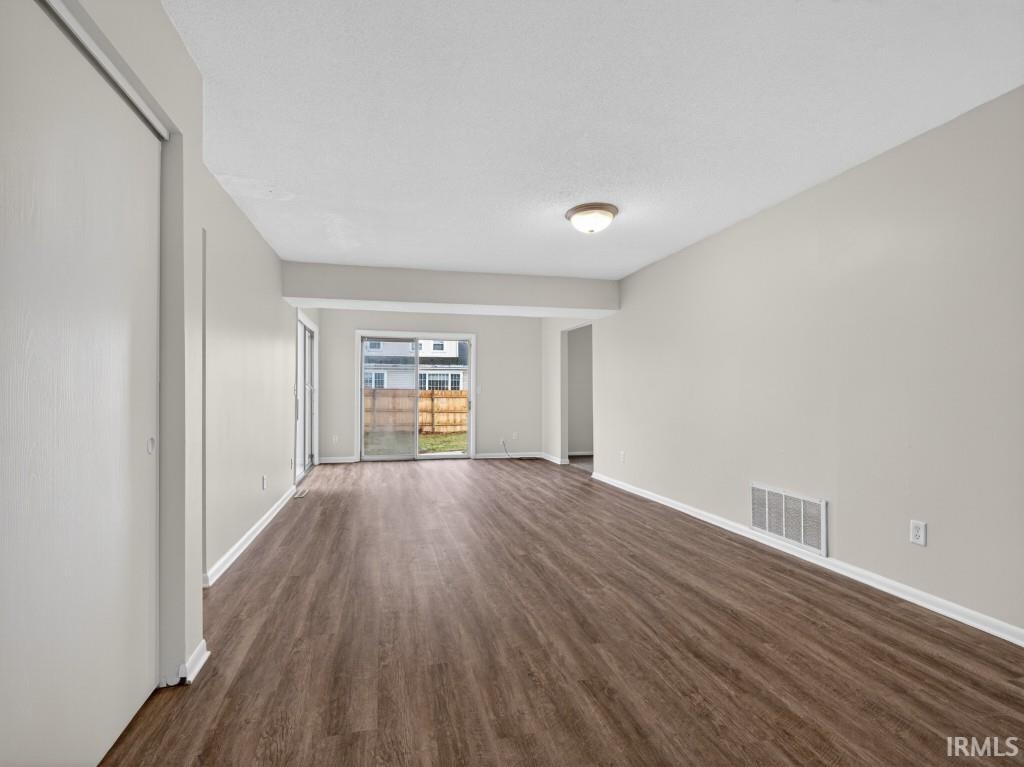 924 East Washington Center Road Fort Wayne, IN 46825 - Photo 15 of 32 Gallery Image 15