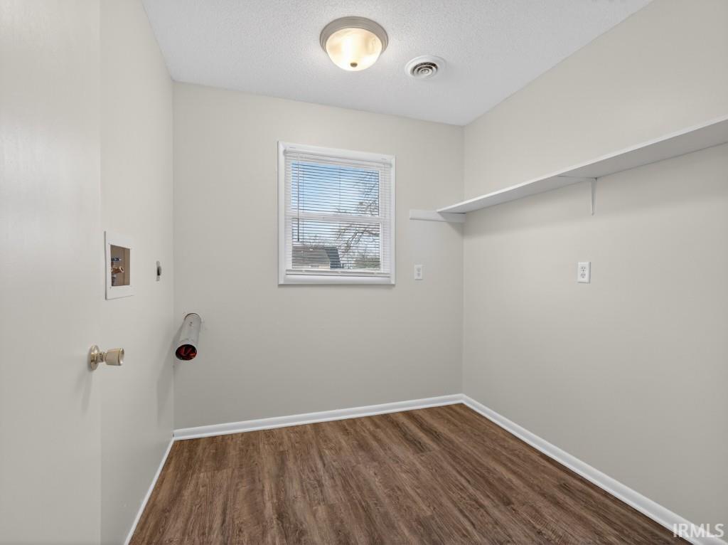 924 East Washington Center Road Fort Wayne, IN 46825 - Photo 21 of 32 Gallery Image 21