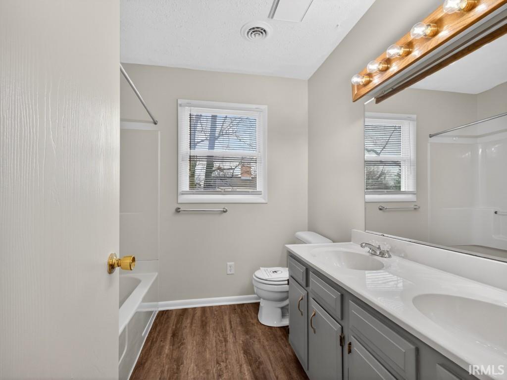924 East Washington Center Road Fort Wayne, IN 46825 - Photo 25 of 32 Gallery Image 25