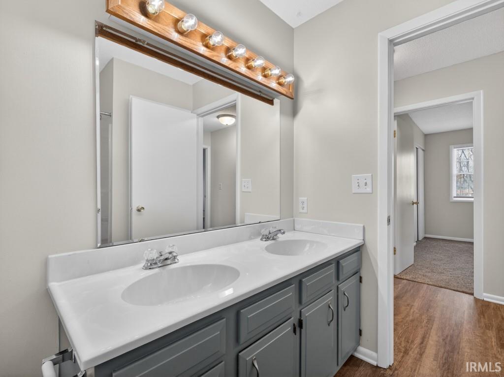 924 East Washington Center Road Fort Wayne, IN 46825 - Photo 26 of 32 Gallery Image 26