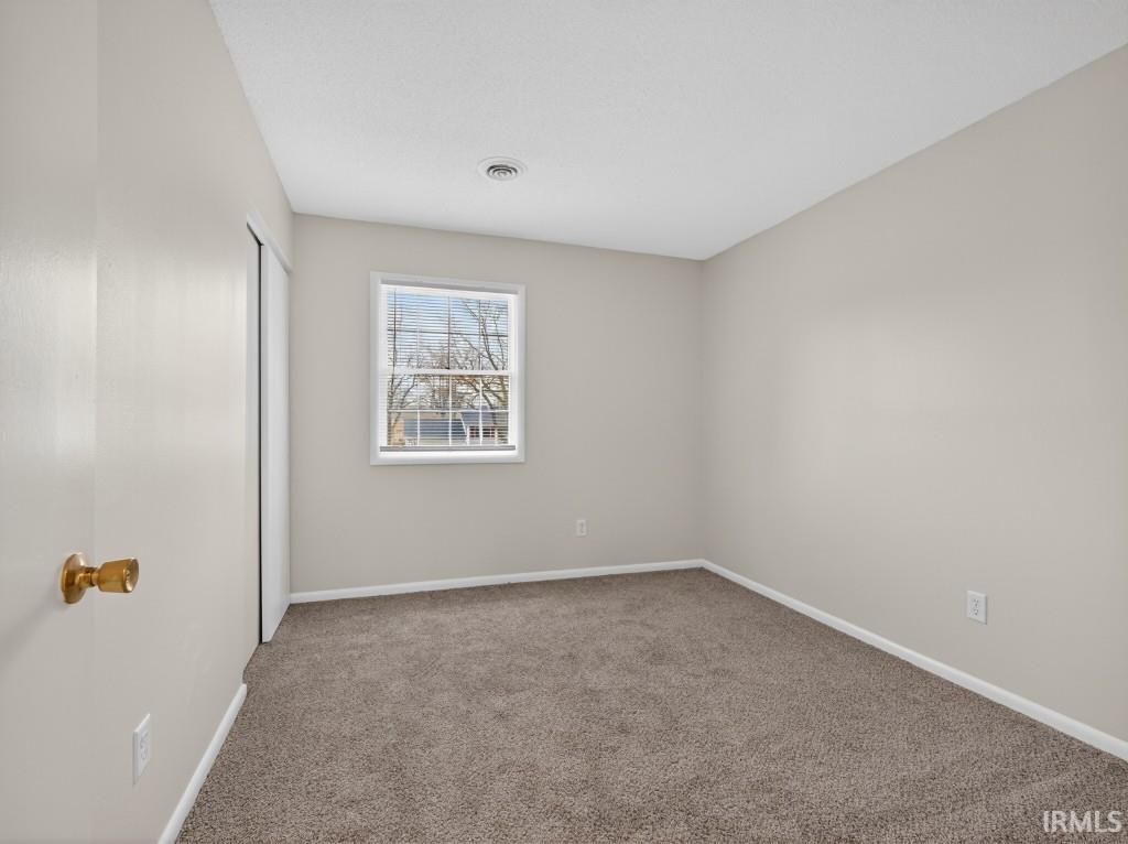 924 East Washington Center Road Fort Wayne, IN 46825 - Photo 27 of 32 Gallery Image 27