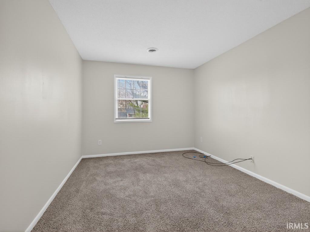 924 East Washington Center Road Fort Wayne, IN 46825 - Photo 31 of 32 Gallery Image 31