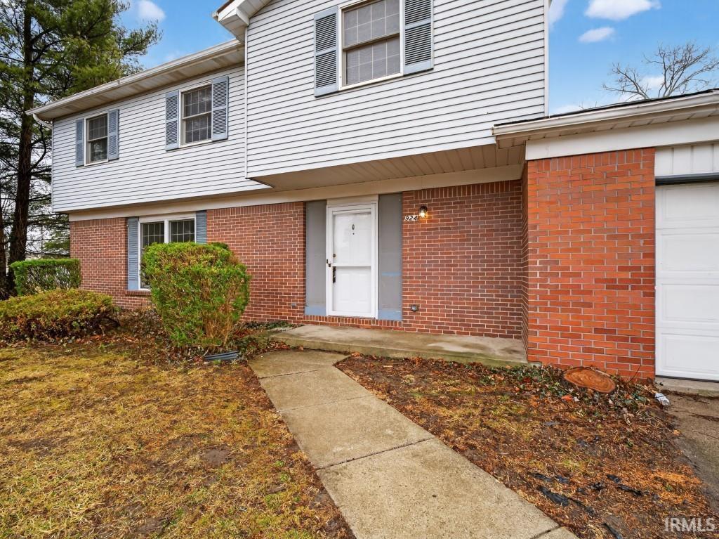 924 East Washington Center Road Fort Wayne, IN 46825 - Photo 5 of 32 Gallery Image 5