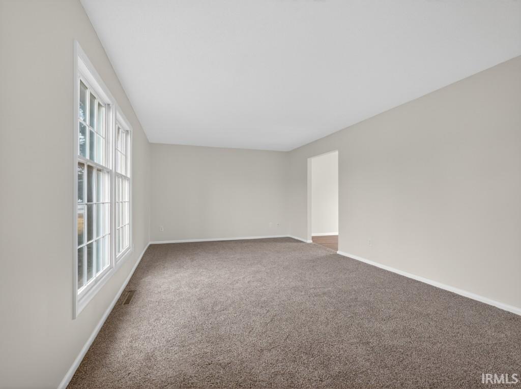 924 East Washington Center Road Fort Wayne, IN 46825 - Photo 7 of 32 Gallery Image 7