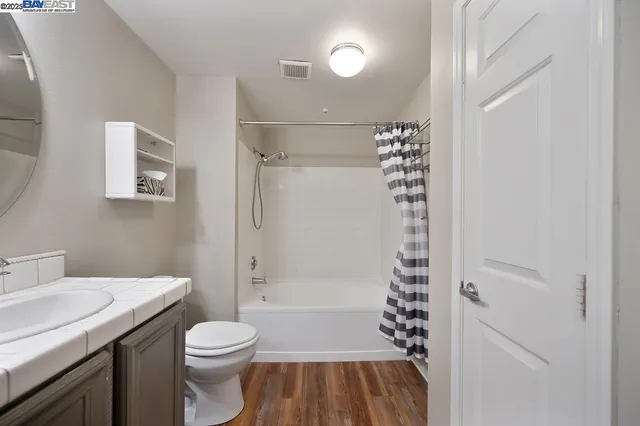 $325,000 | 701 Gibson Drive, Unit 1712, Roseville, CA 95678