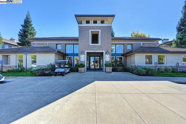 $325,000 | 701 Gibson Drive, Unit 1712, Roseville, CA 95678