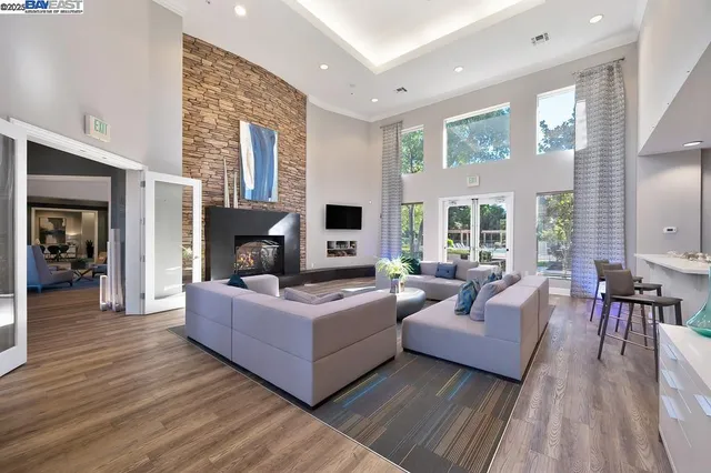 $325,000 | 701 Gibson Drive, Unit 1712, Roseville, CA 95678